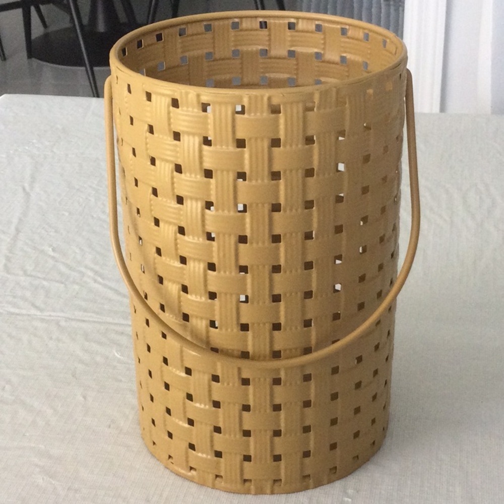 Woven Tan New Basket with Handle